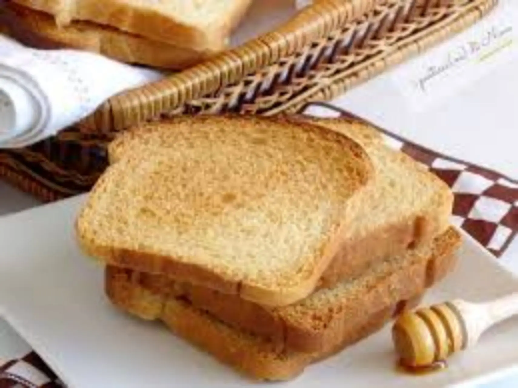 Non mangiare mai questo a colazione: rovina la tua giornata e la tua salute