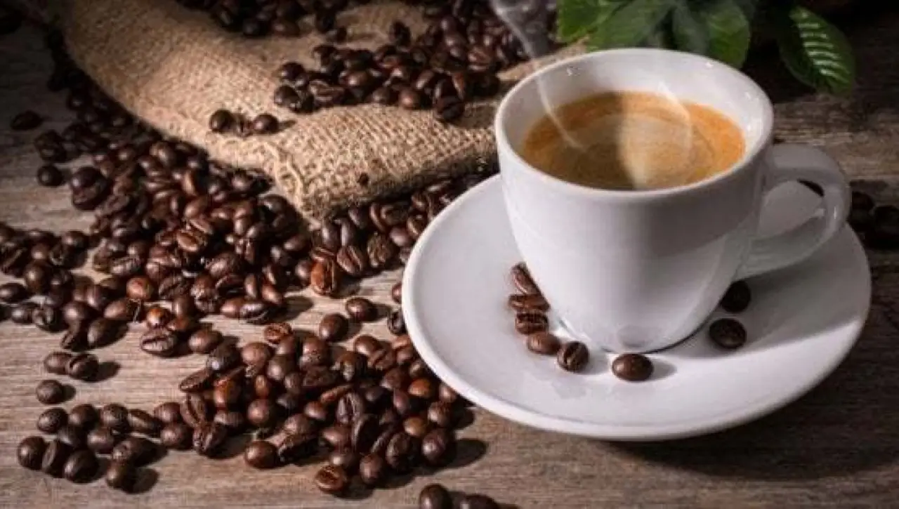 Pensi di tollerare il caffè? Attenzione a questi segnali nascosti del tuo corpo