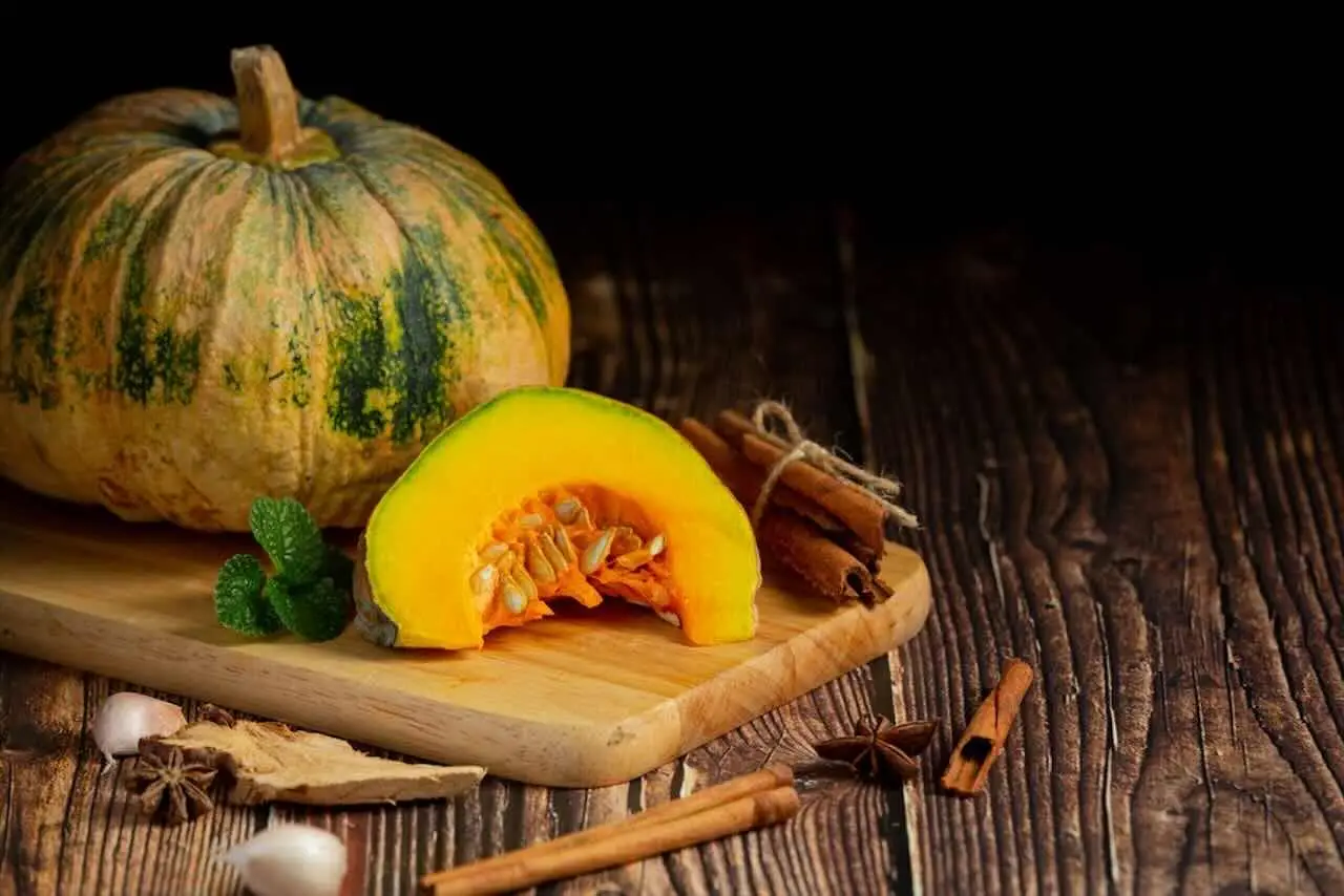 Quali sono le proprietà benefiche della zucca? L’ortaggio autunnale che fa bene a tutto