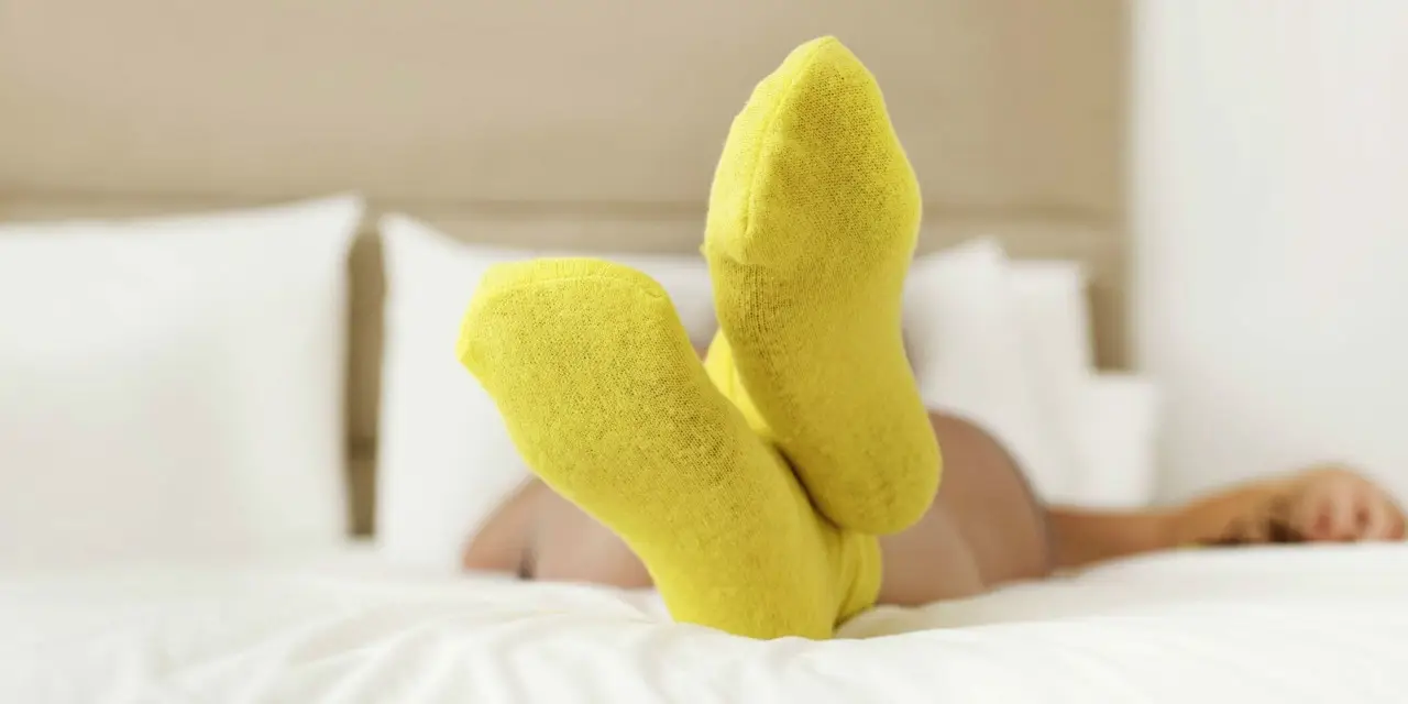 Talloni screpolati e secchi, come curarli? L’impacco notturno che li rende morbidissimi